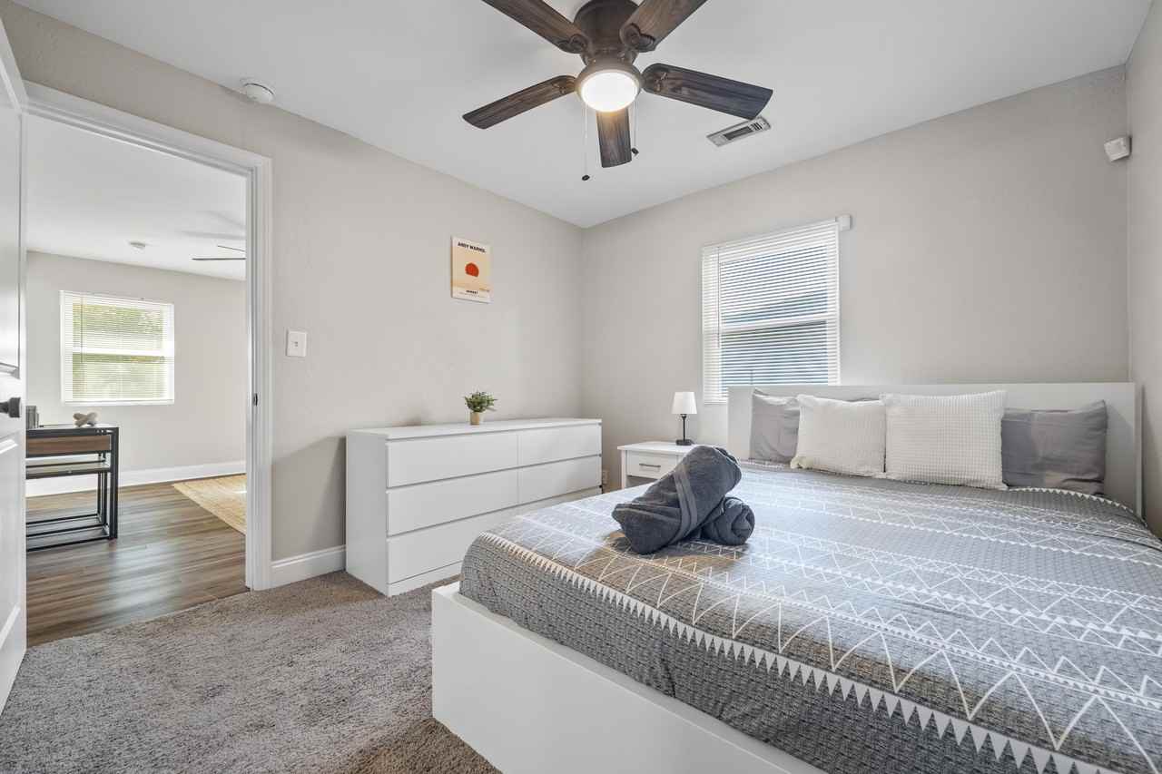 76 Haygood Ave Se - Photo 2 of 19