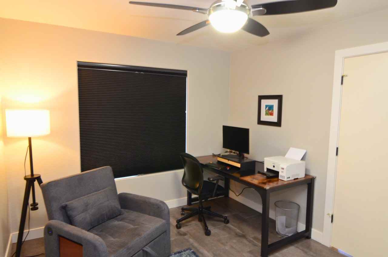 1671 E Redfield Rd - Photo 6 of 20