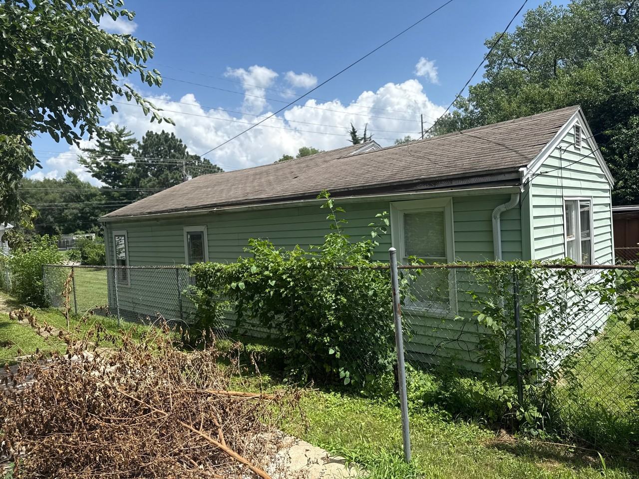 2049 N Gale Ave - Photo 4 of 5