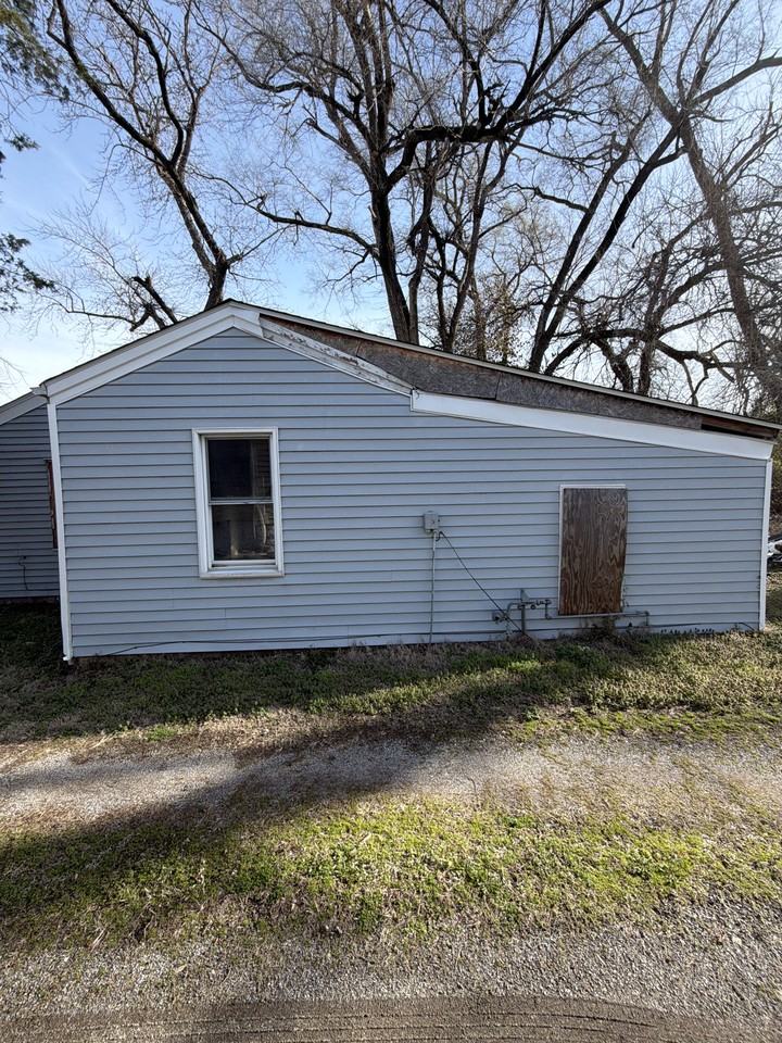 730 N 74th St - Photo 3 of 20