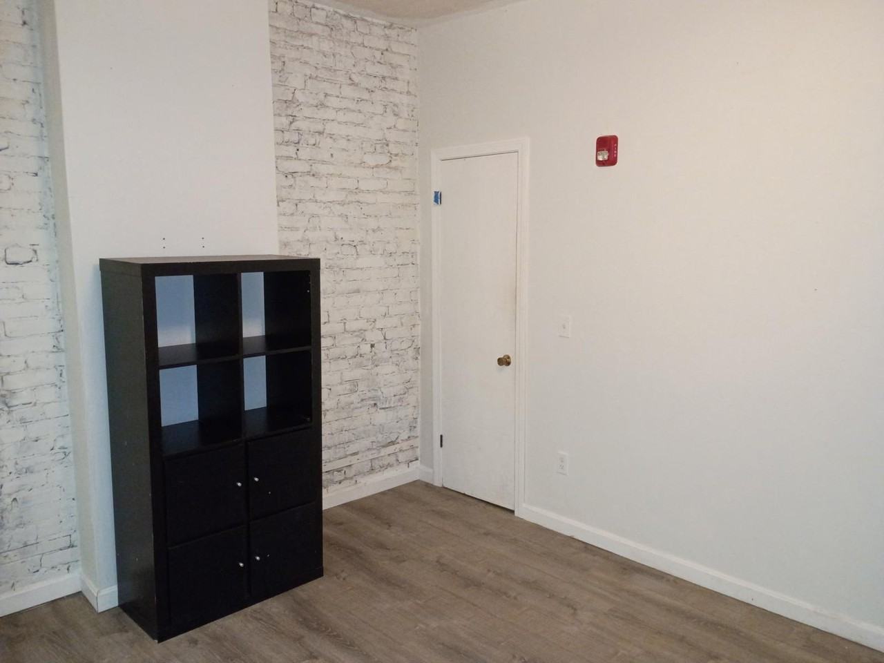 146 Chandler St #7 - Photo 5 of 5