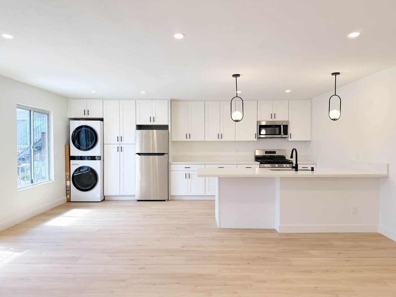 Imperial Gardens Apartments - Photo 3 of 11