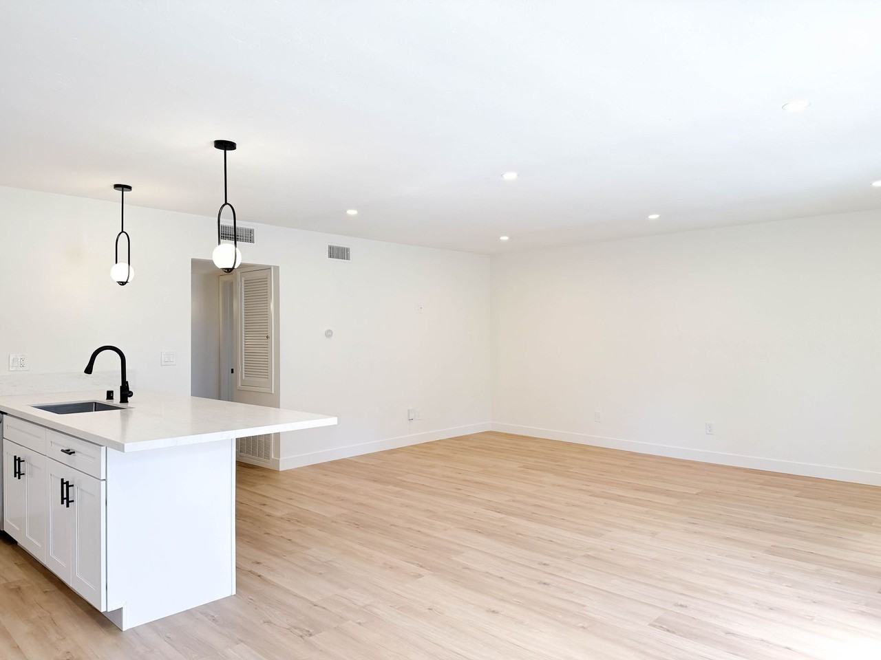 Imperial Gardens Apartments - Photo 6 of 11