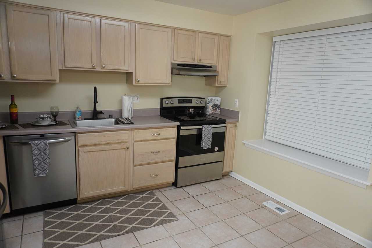 5 Castlebar Ct #5 - Photo 7 of 49