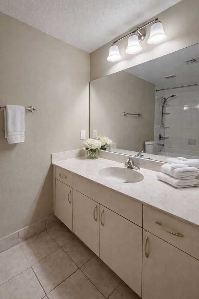 1063 Golden Lakes Blvd #311 - Photo 5 of 9