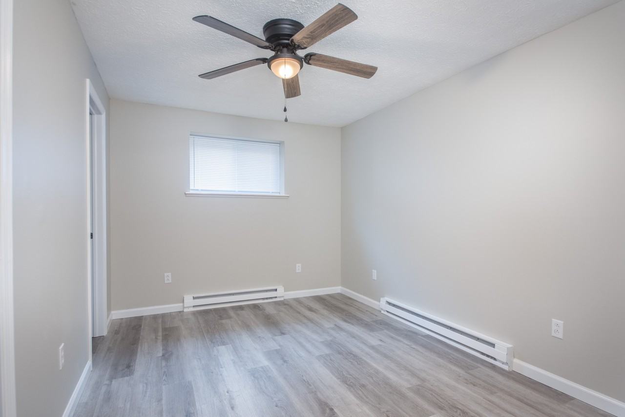 1064 Willowdale Rd #E - Photo 4 of 9