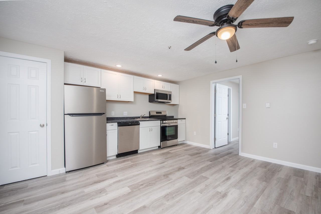 1064 Willowdale Rd #E - Photo 6 of 9