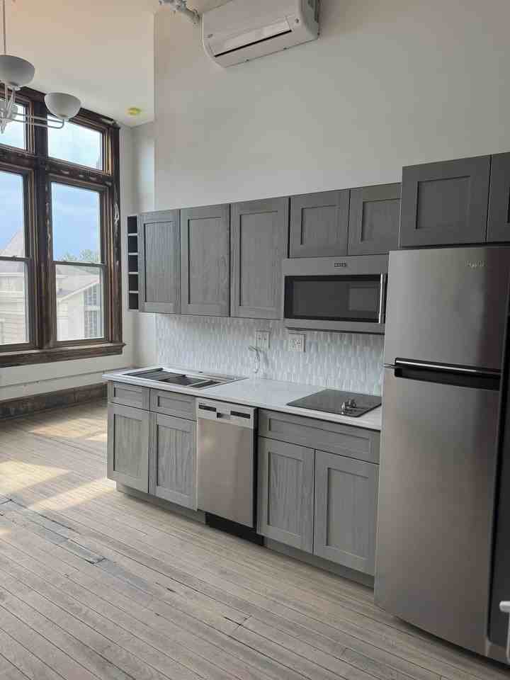 219 N Main St #H - Photo 2 of 16