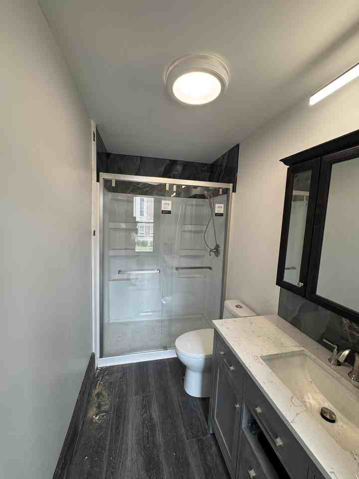 219 N Main St #H - Photo 3 of 16