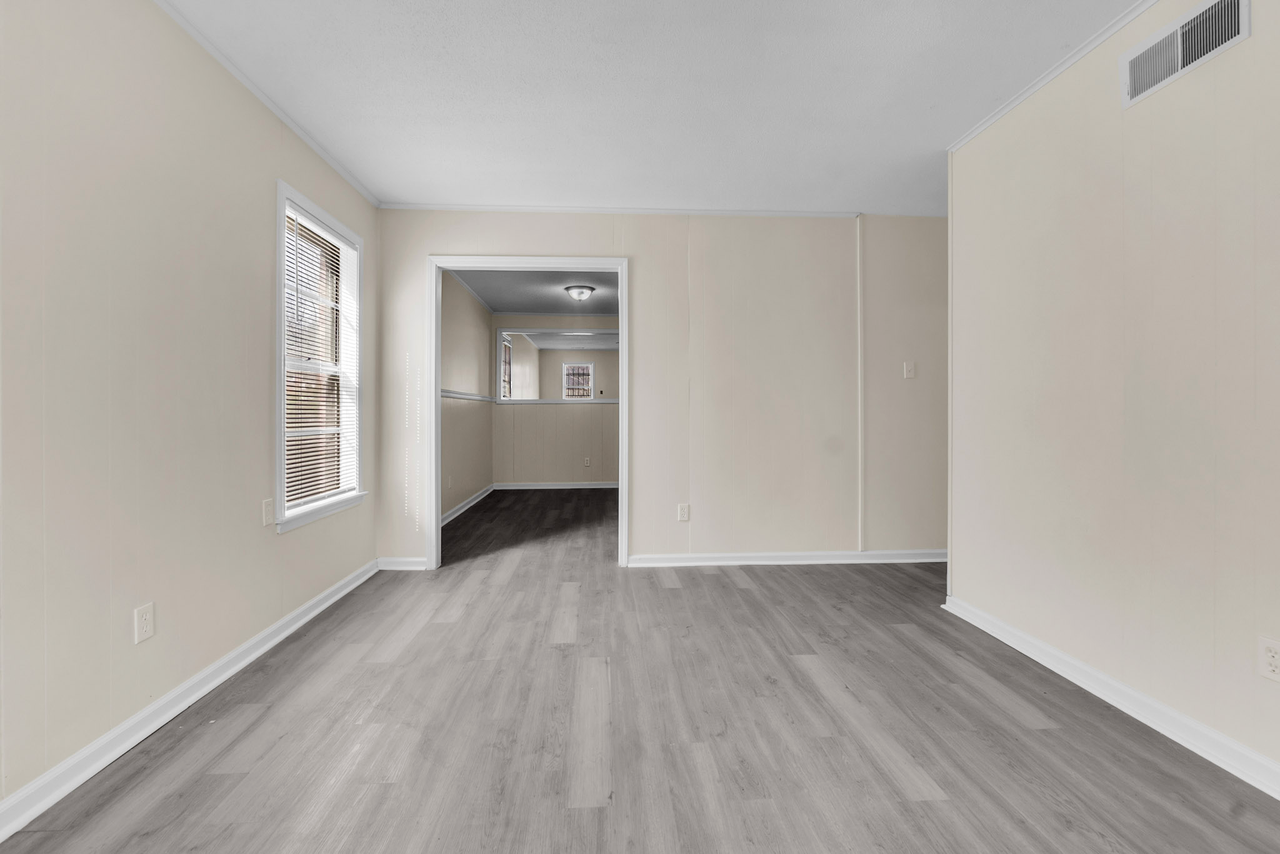 1910 Whitney Ave #NA - Photo 3 of 16