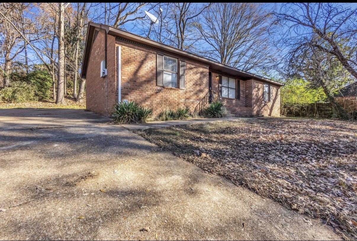 2733 Woodland Hills Cv #NA - Photo 2 of 13