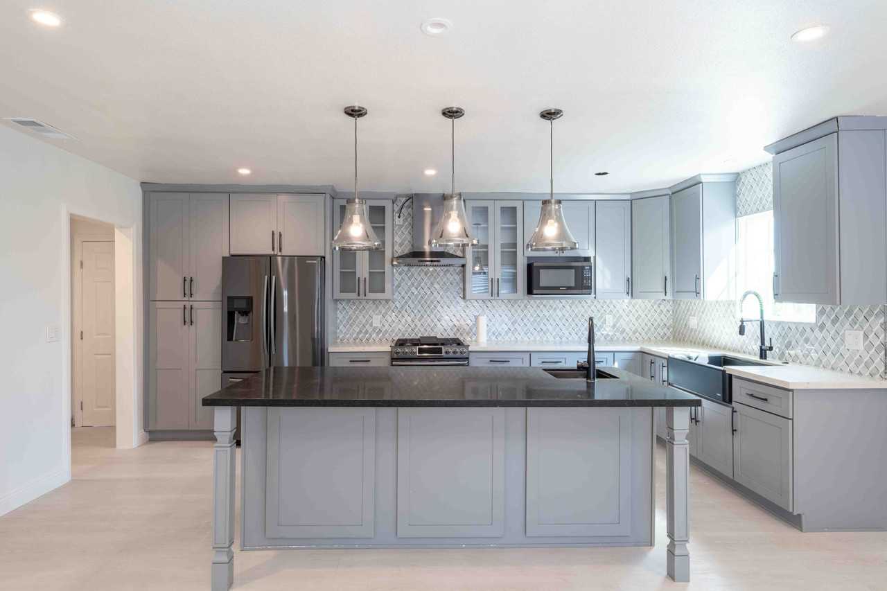 1010 Jaffrey St #NA - Photo 3 of 17