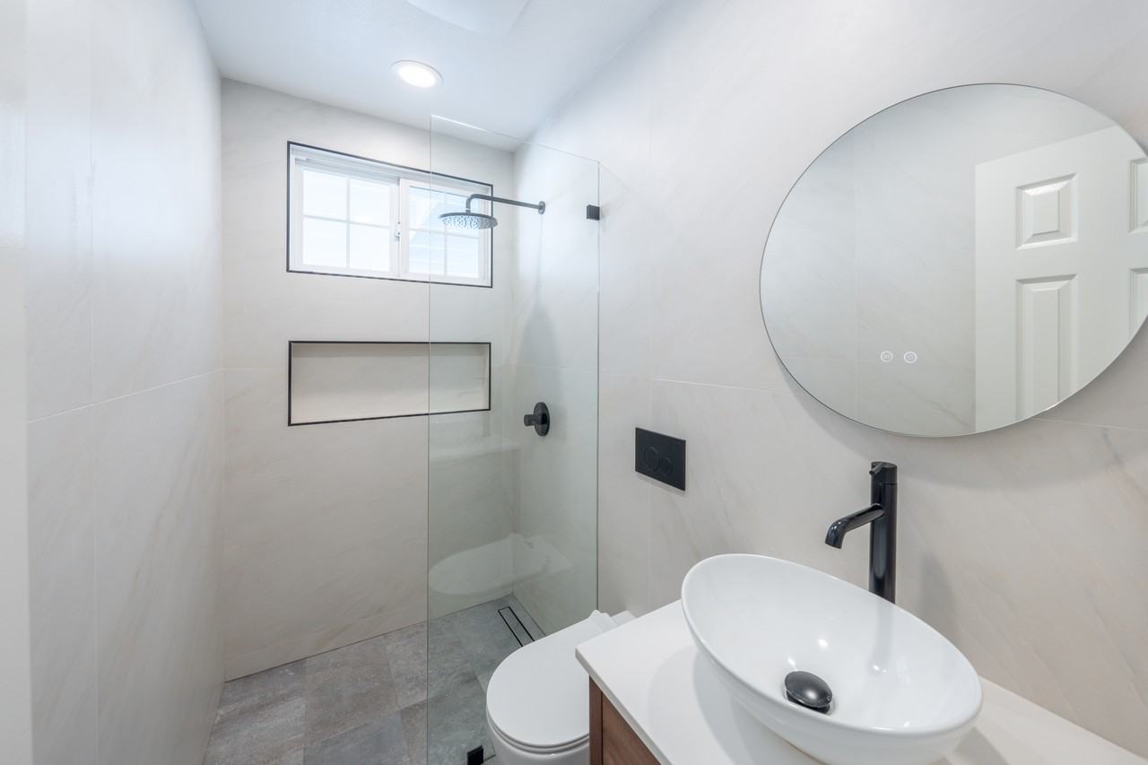 1010 Jaffrey St #NA - Photo 7 of 17