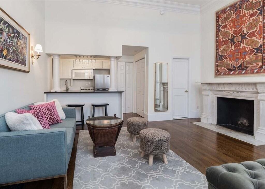 271 Beacon St #1 - Photo 6 of 17