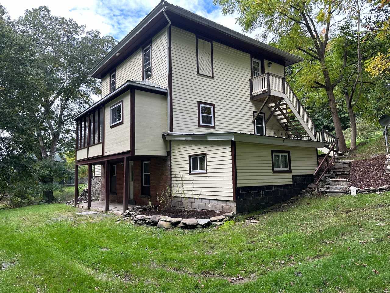 318 E Main St #2 - Photo 2 of 19