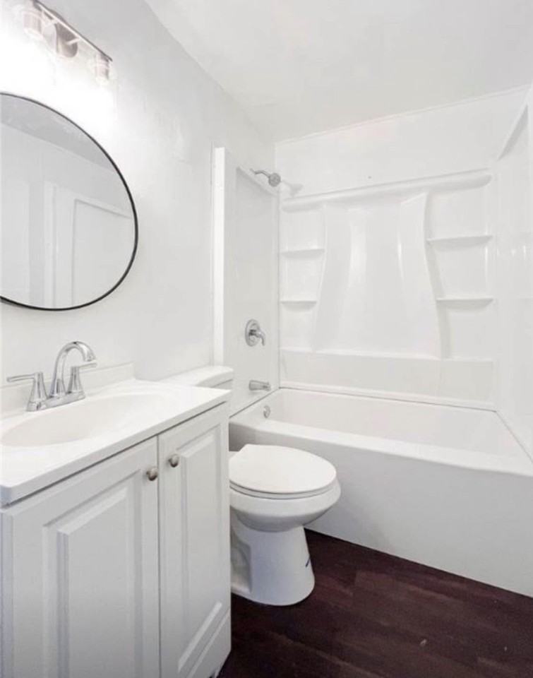 9615 Sophia Ave - Photo 3 of 4