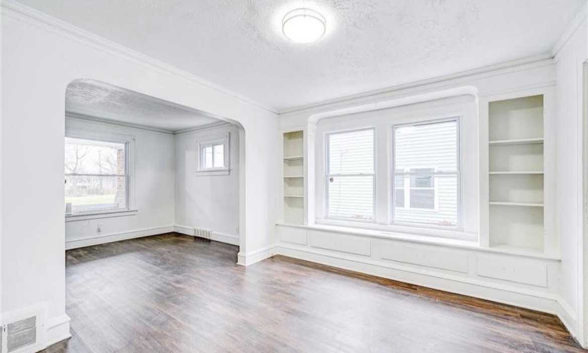 9615 Sophia Ave - Photo 4 of 4