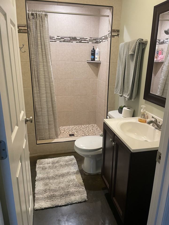 1024 Cranberry Dr #A - Photo 2 of 4