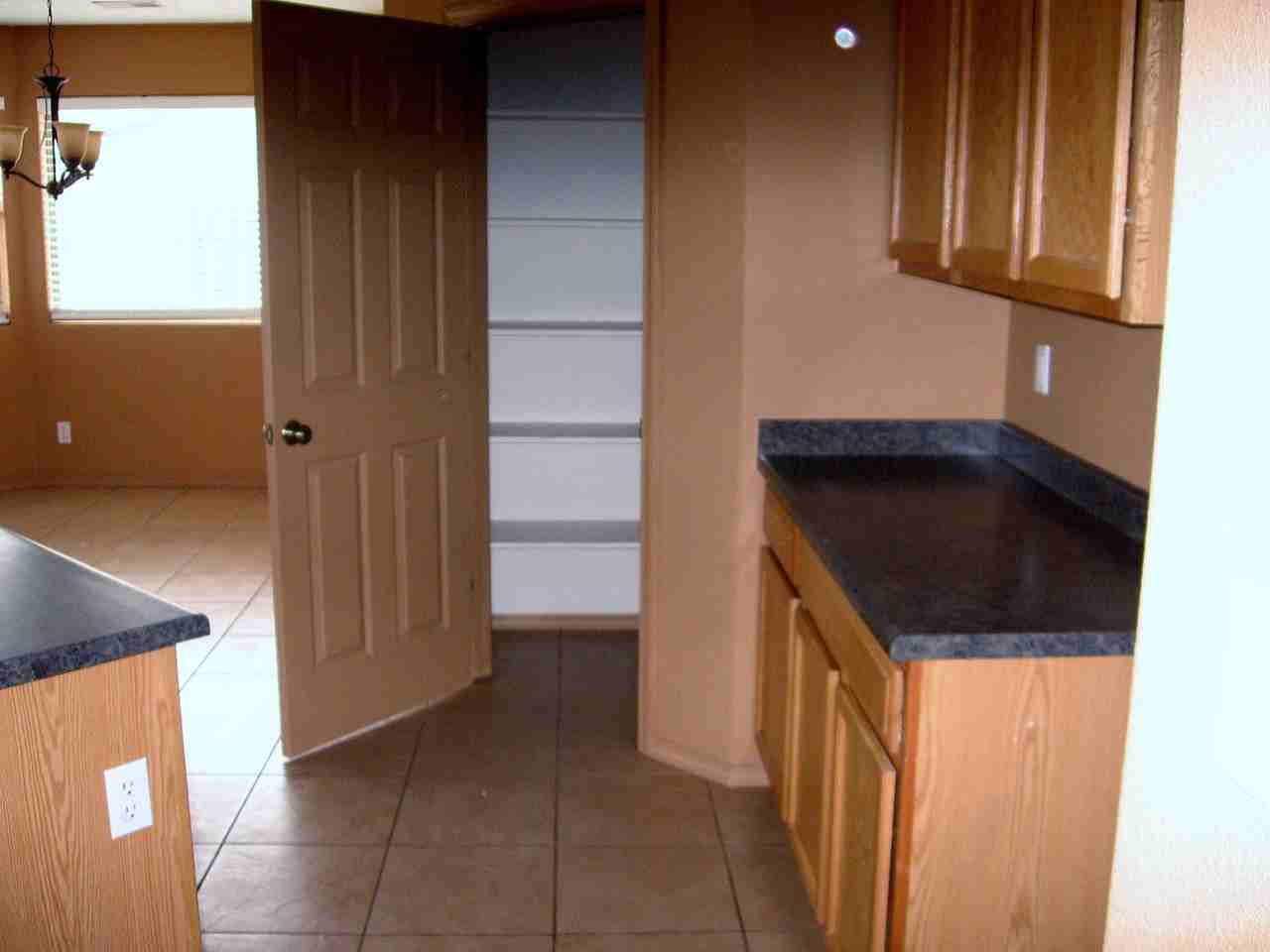 404 6th St Ne #NA - Photo 2 of 21