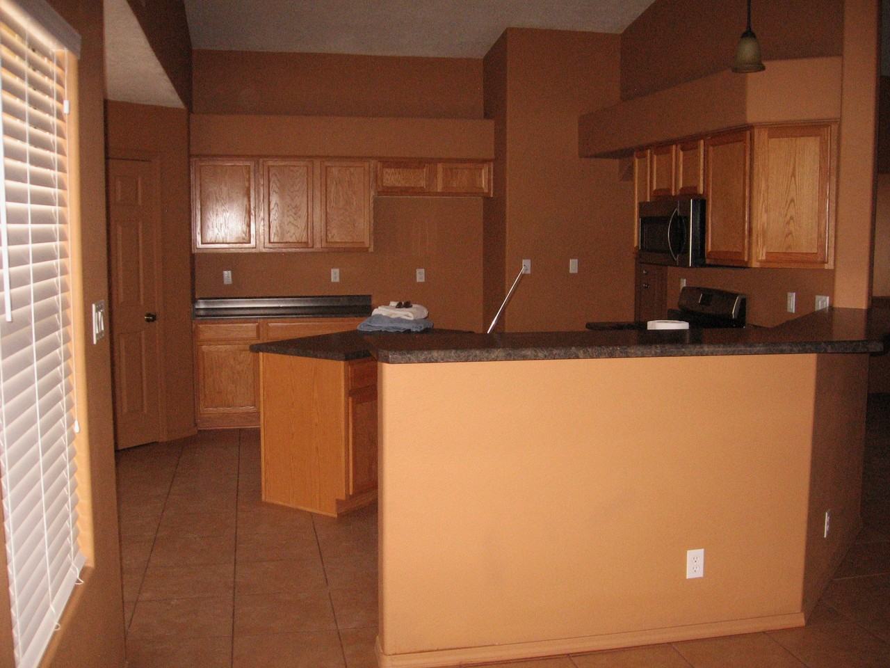 404 6th St Ne #NA - Photo 4 of 21