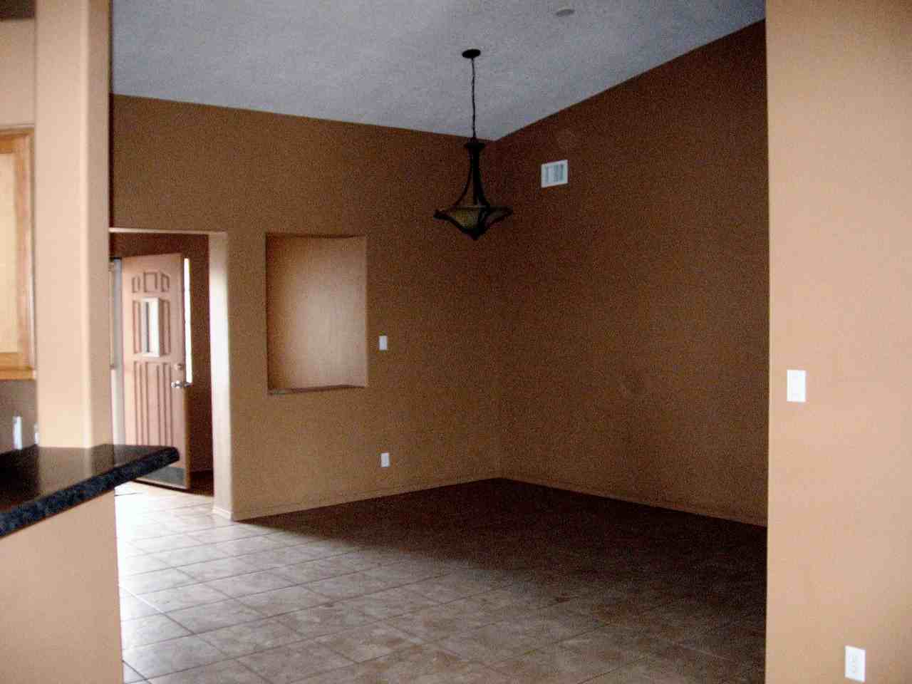 404 6th St Ne #NA - Photo 6 of 21