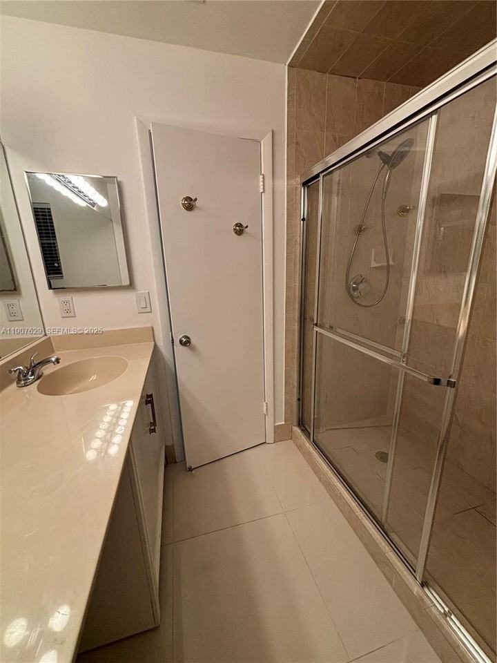 2661 Huron Way #NA - Photo 6 of 10