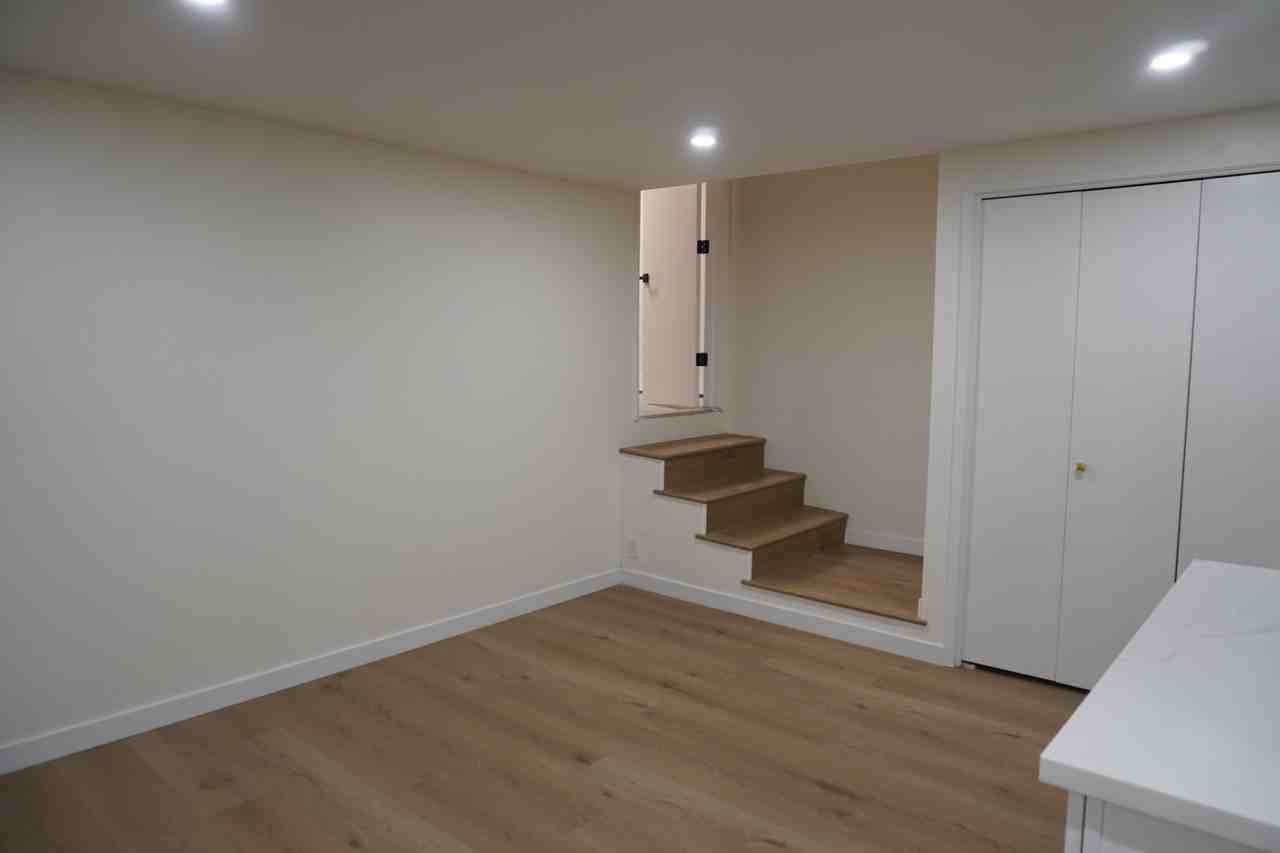 954 Harbor View Dr #NA - Photo 7 of 47