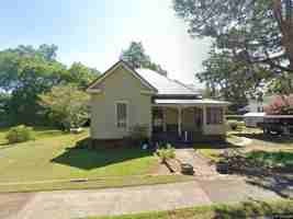 featured image of 87 College Ave