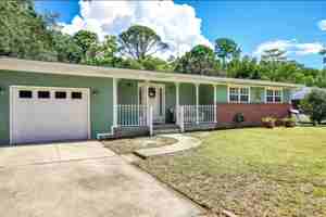 featured image of 18 Oleander Pkwy #NA