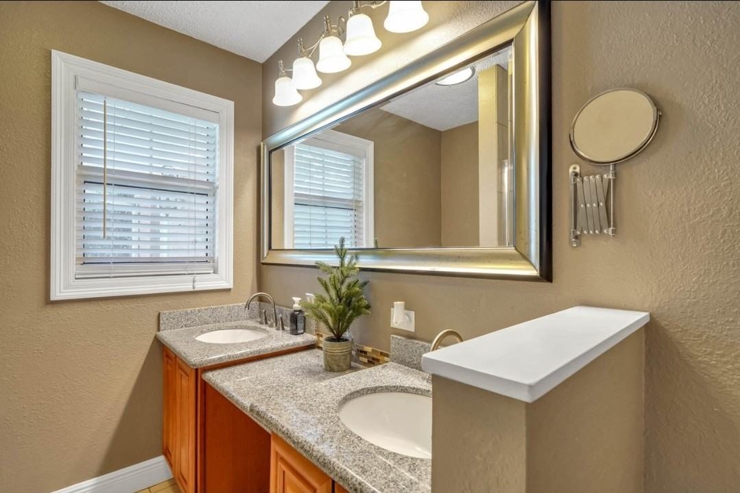 18 Oleander Pkwy #NA - Photo 2 of 17