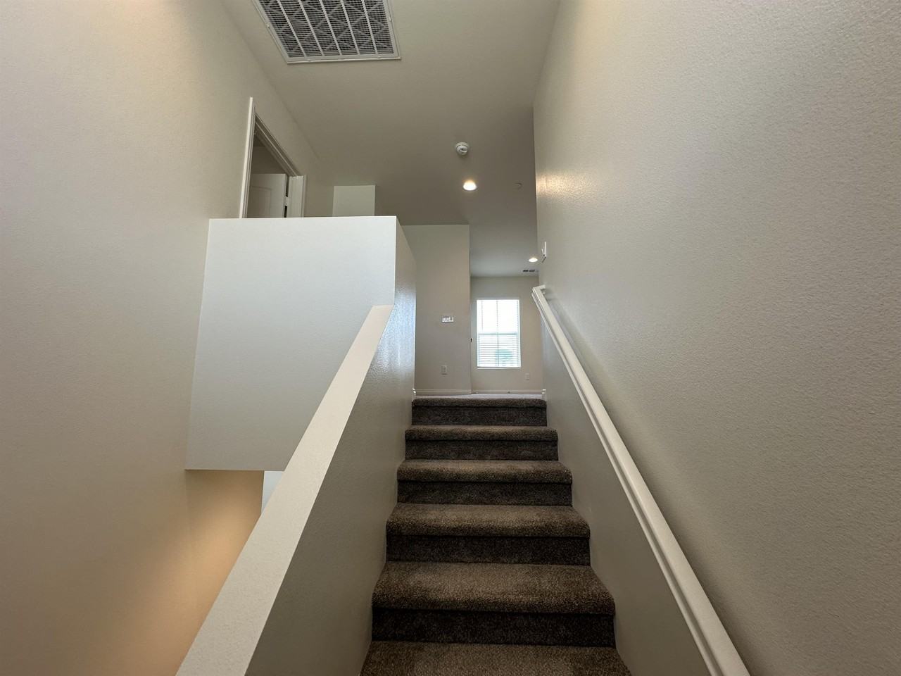 2262 W Mill St - Photo 3 of 21