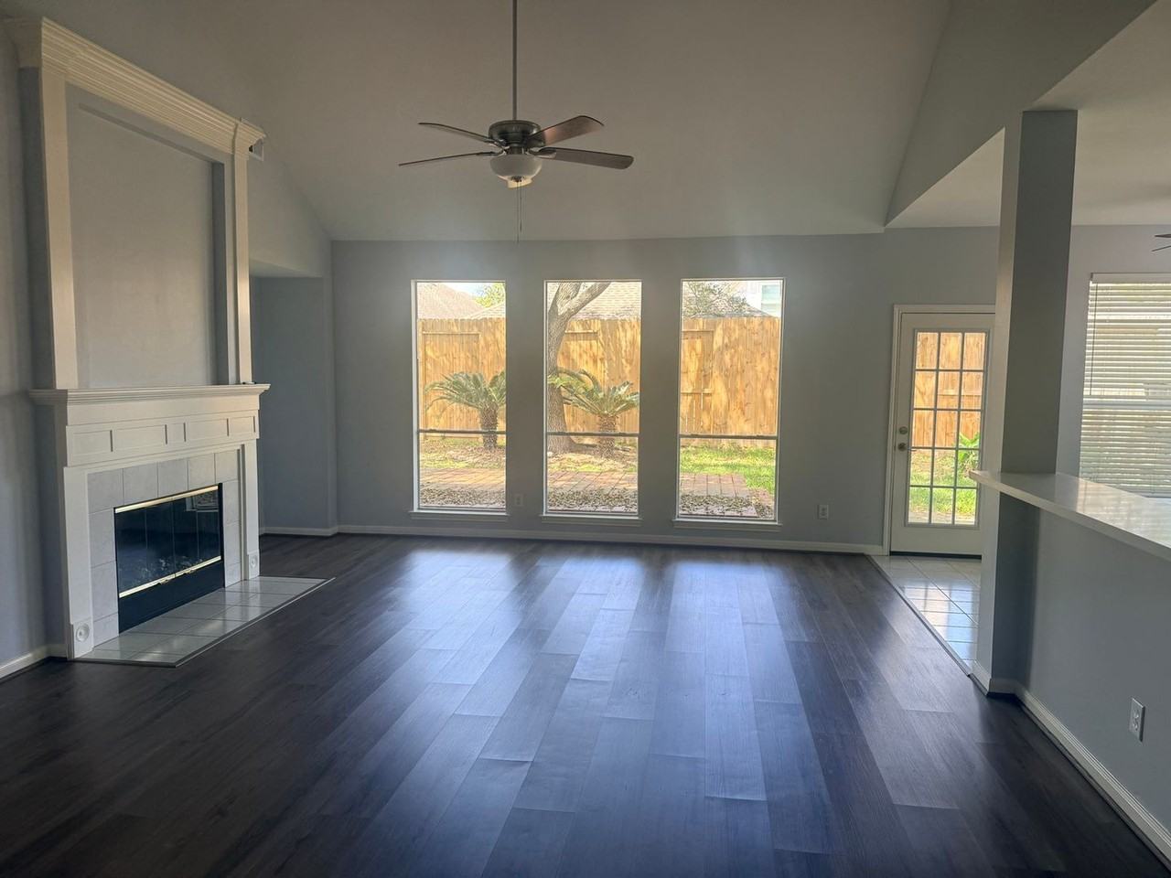 3204 Coral Ridge Dr - Photo 3 of 33