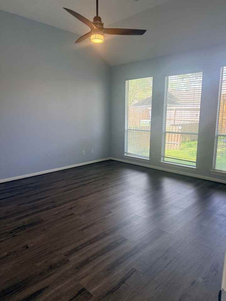 3204 Coral Ridge Dr - Photo 5 of 33