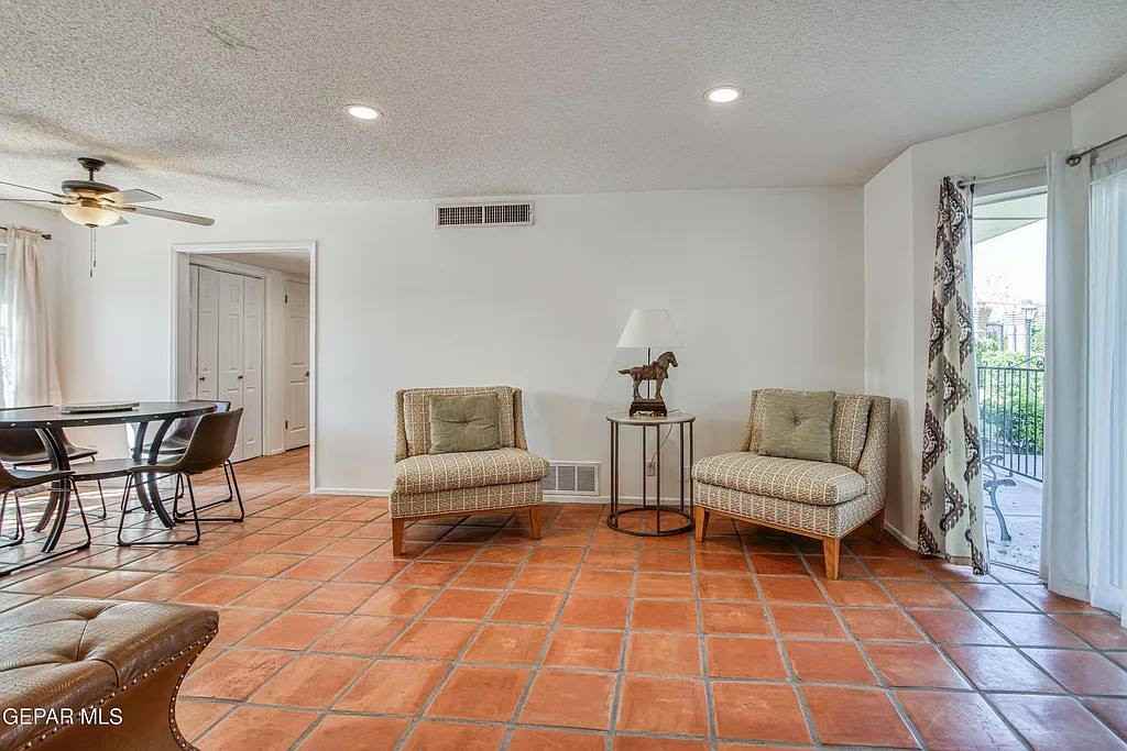 500 Thunderbird Drive #86 - Photo 3 of 27