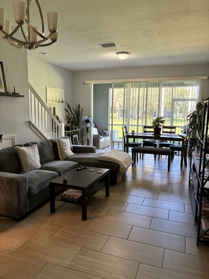 11119 Windsor Place Cir - Photo 4 of 15