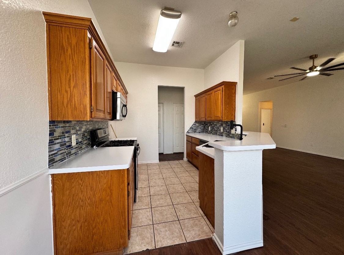 3116 Buckingham Pl #NA - Photo 6 of 50