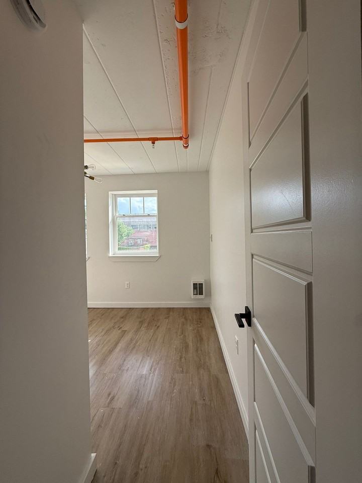 Lofts on Mack - Photo 3 of 50