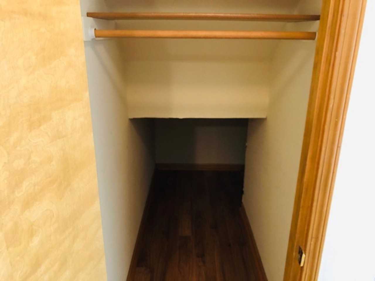 4404 Adam Ave - Photo 5 of 29