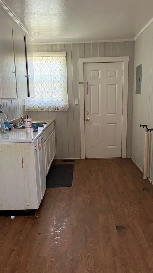 504 Dixon St - Photo 3 of 7