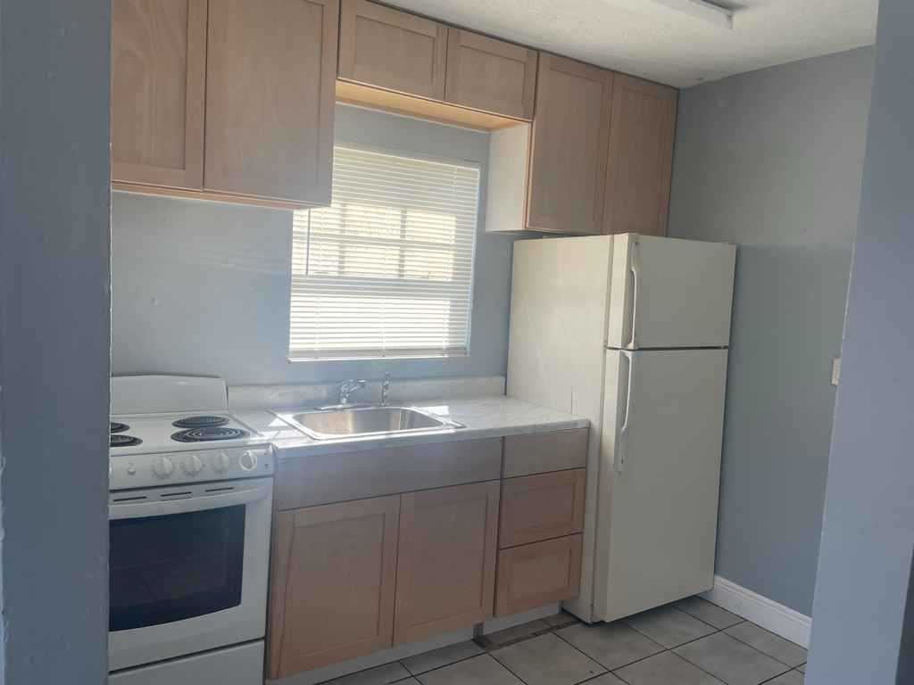 3020 Northwest 2nd Street #3 - Photo 3 of 8