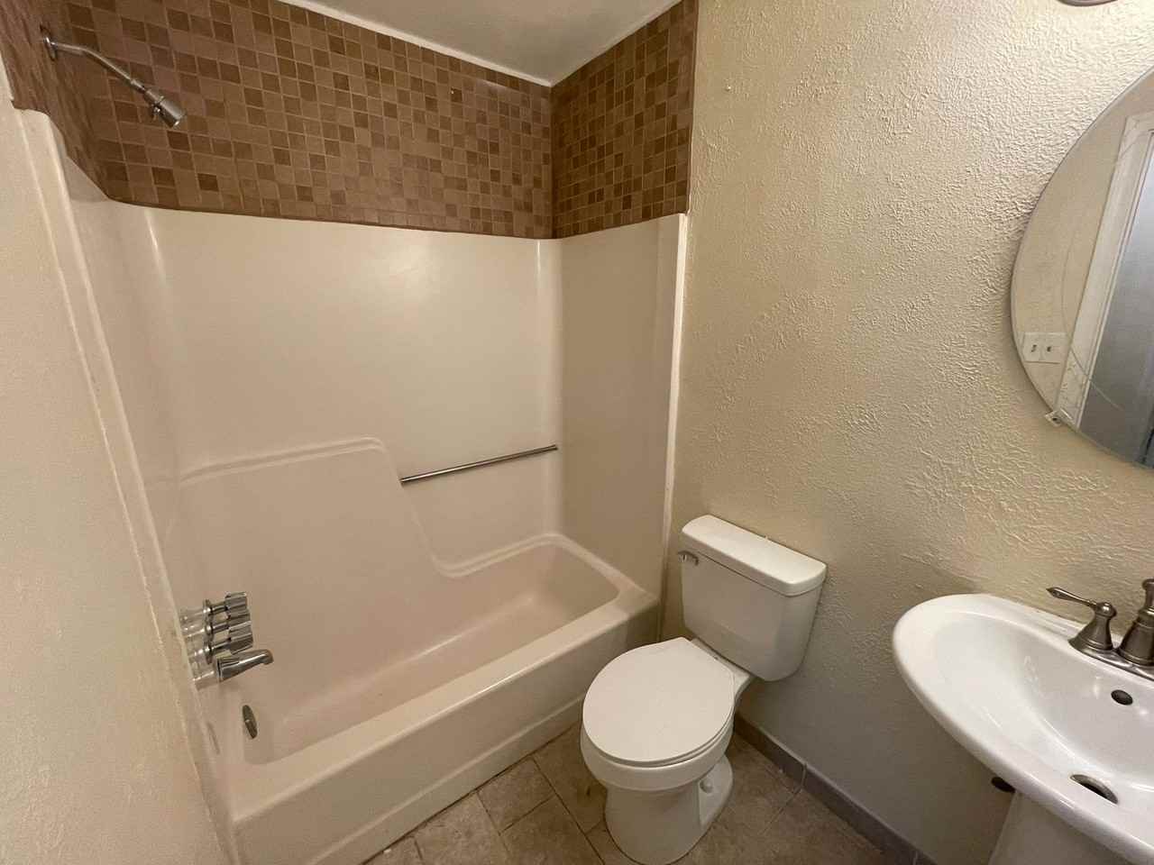 721 Rock Creek Ct - Photo 7 of 12