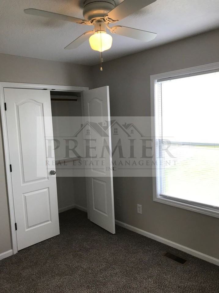 717 Sw Tisha Ln - Photo 6 of 24