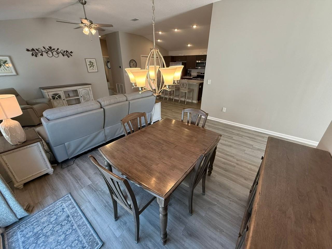 7185 Denver Ave - Photo 5 of 38