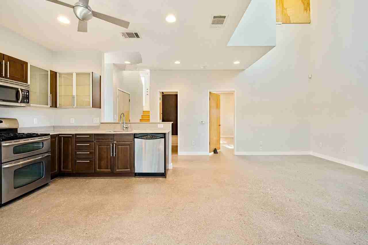 5513 Agatha Cir - Photo 4 of 24