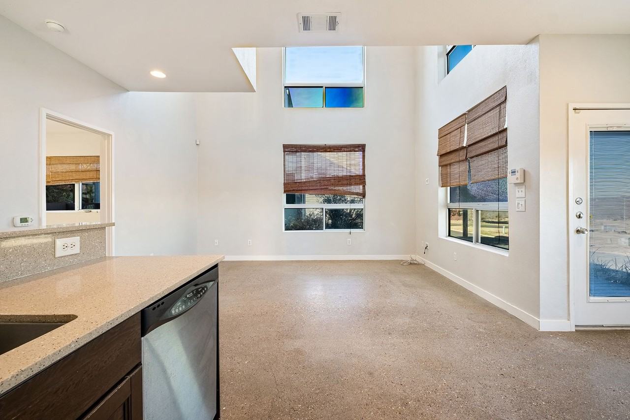 5513 Agatha Cir - Photo 7 of 24