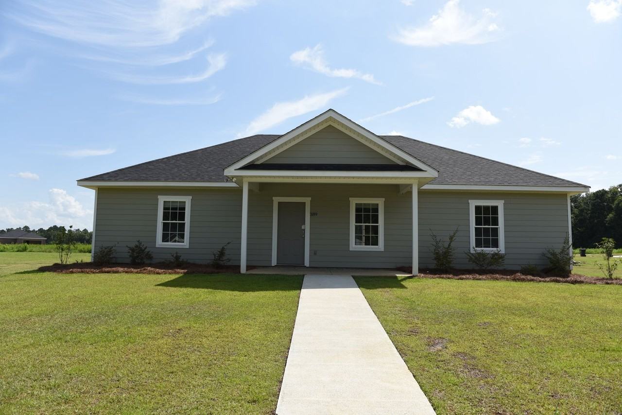 389 Glazebrook Ave - Photo 5 of 9