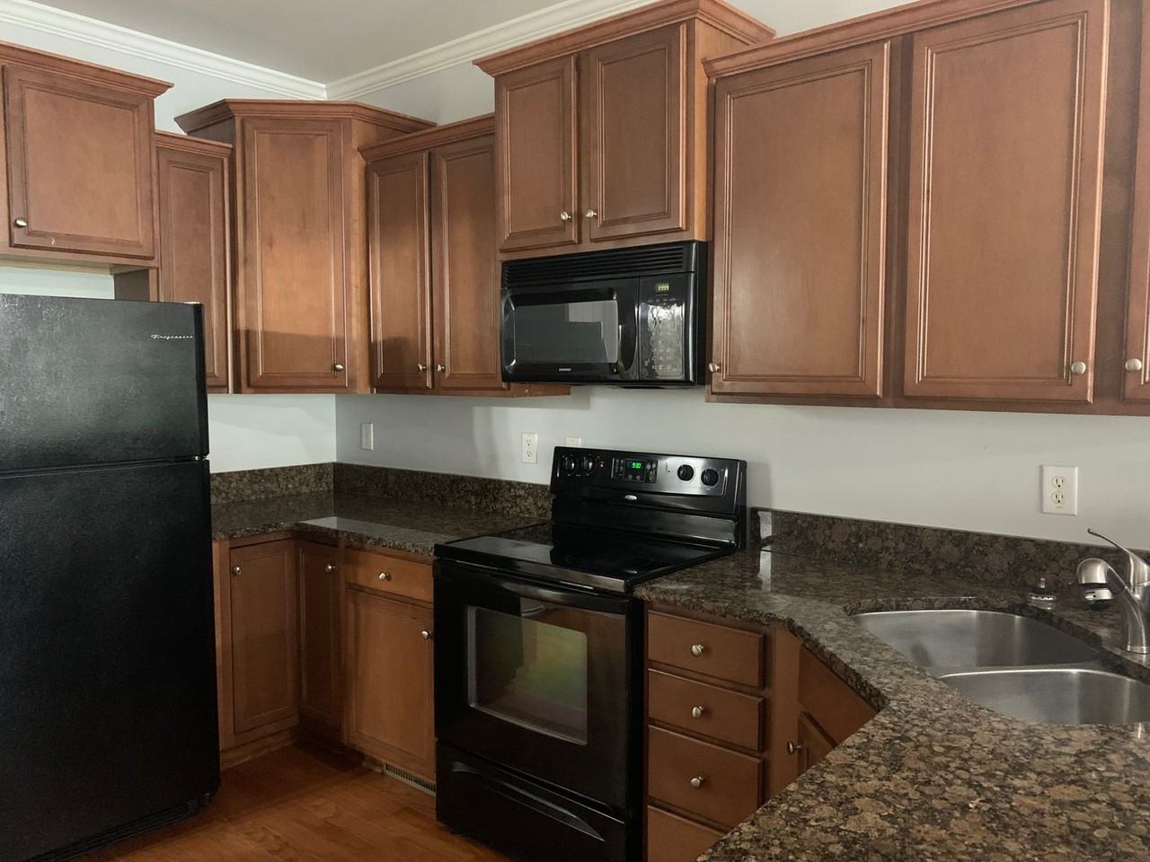 200 Rivergrove Pkwy - Photo 7 of 50