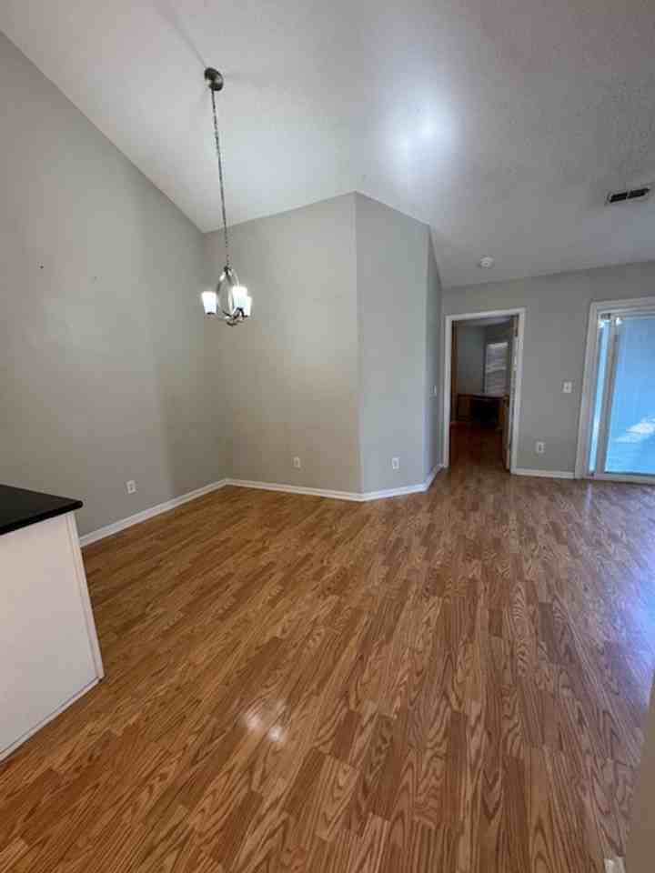 3013 Lauren Place Dr - Photo 2 of 16