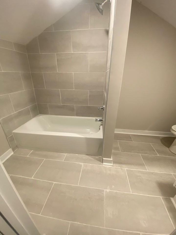 120 S Main St - Photo 4 of 12