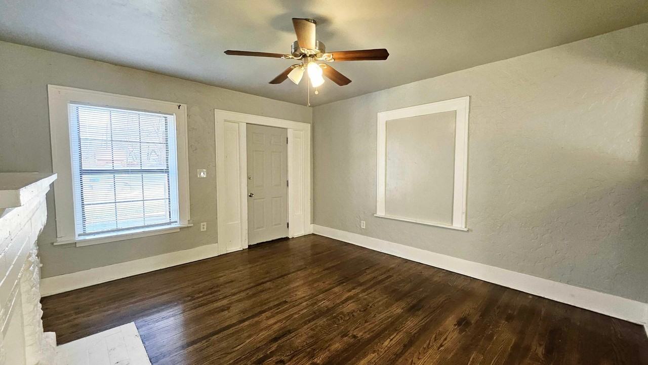 1312 Nw 12th St - Photo 4 of 17